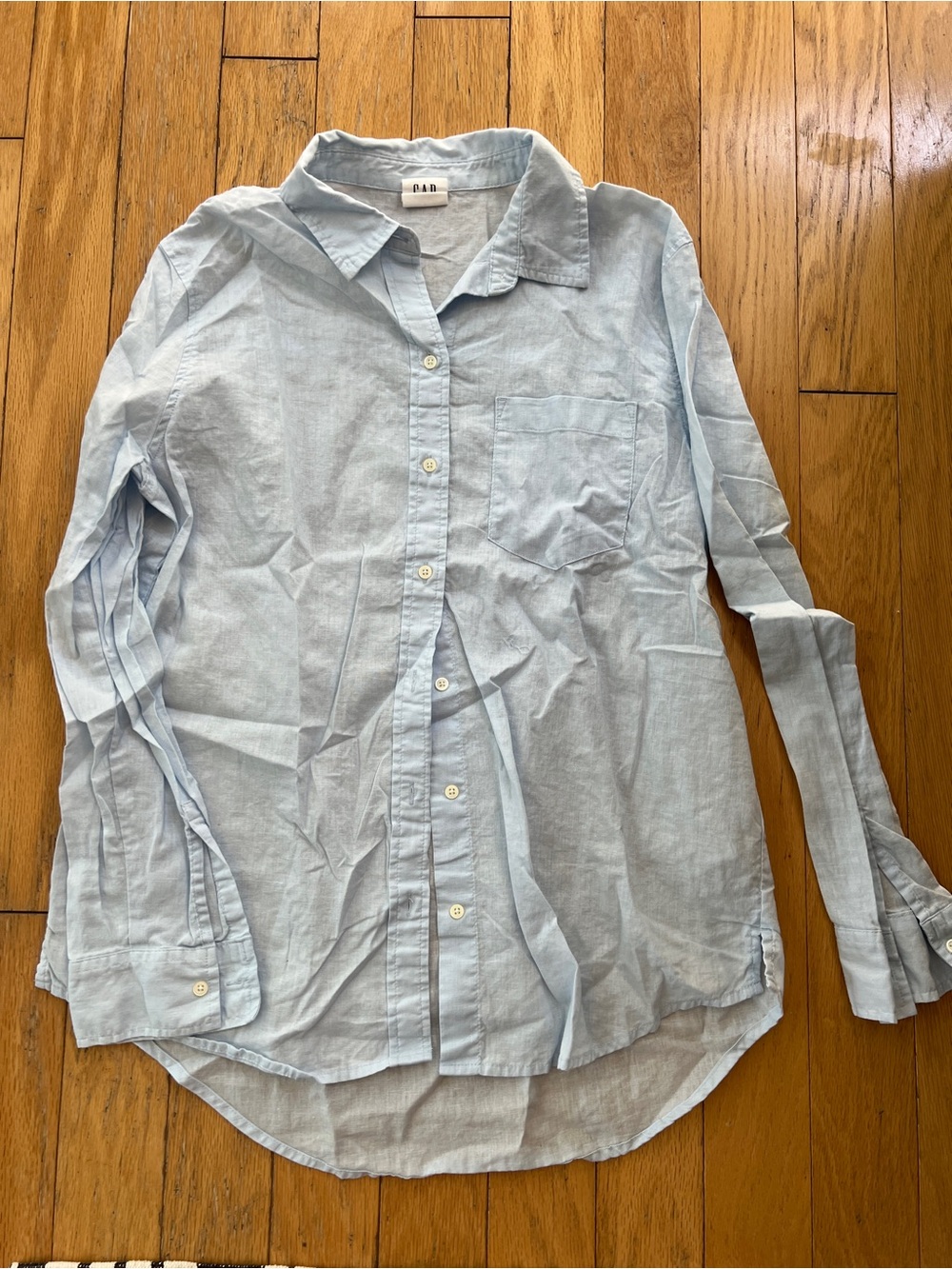GAP Light Blue Women’s Linen Button-Down Shirt